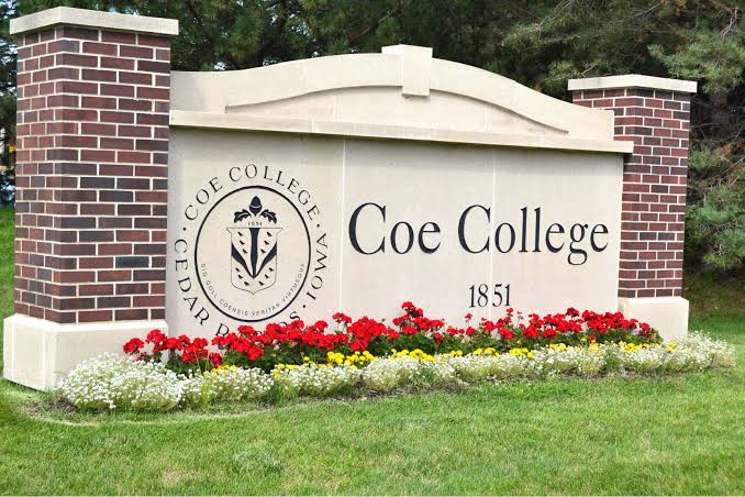 COE COLLEGE GLOBAL LEADERSHIP SCHOLARSHIP IN USA 2026